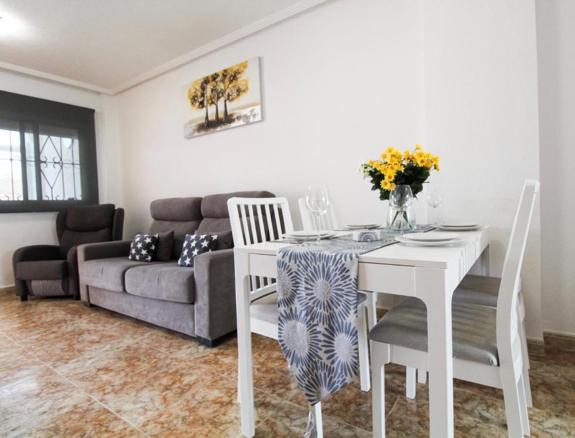New Apartment In Torrevieja , Punta Prima Orihuela Costa With Pool Bagian luar foto