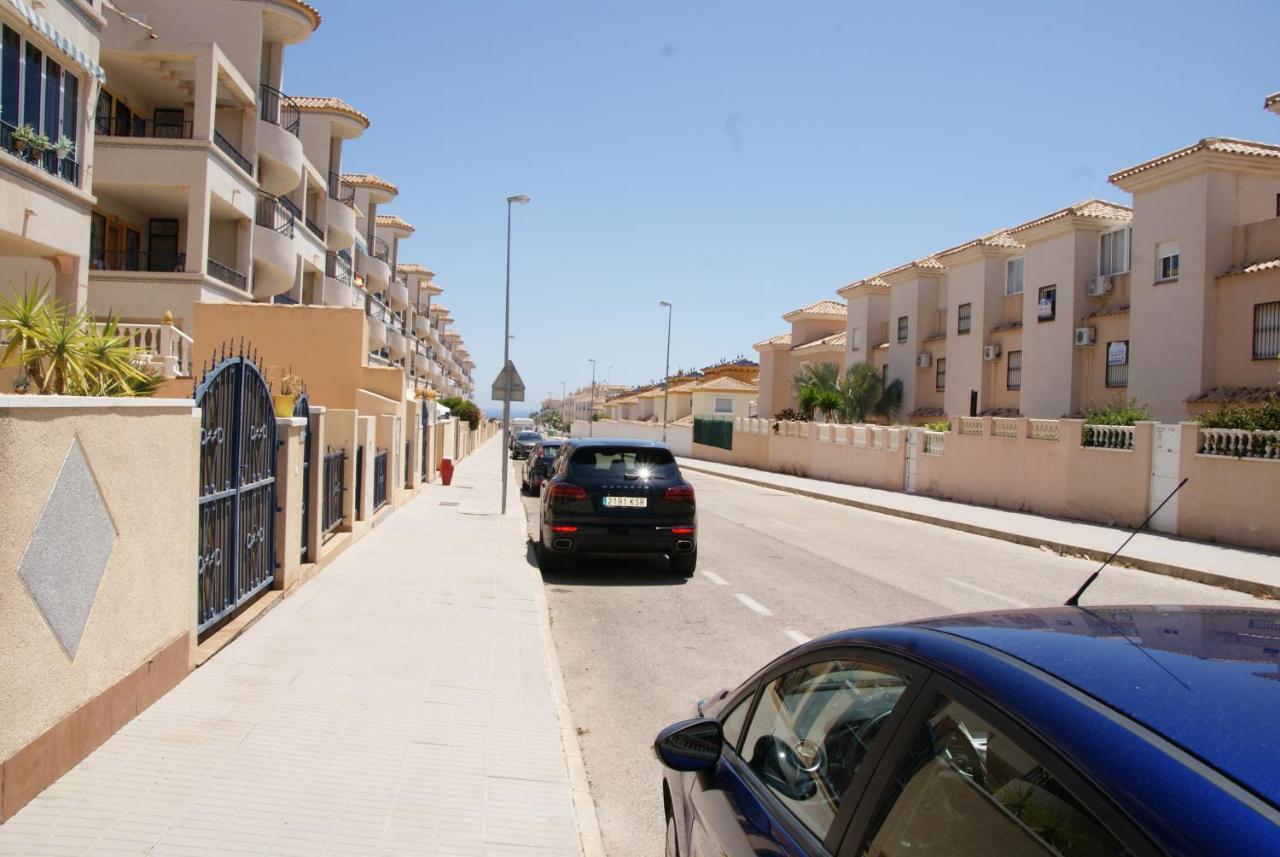 New Apartment In Torrevieja , Punta Prima Orihuela Costa With Pool Bagian luar foto